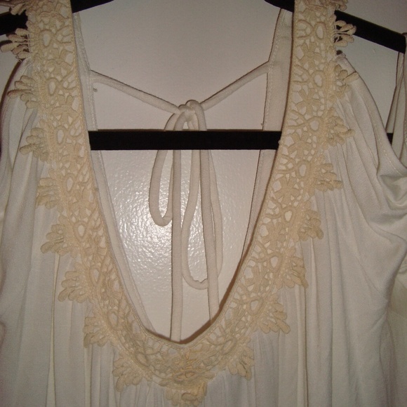 NWOT Blouse - Picture 2 of 4